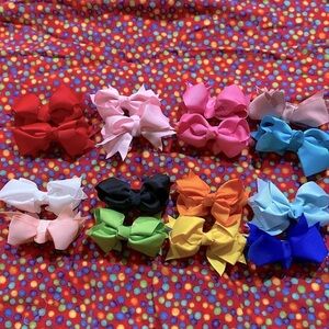 Girl’s Clip-On Hair Bows NWOT Hair Clips Accessories Feminine